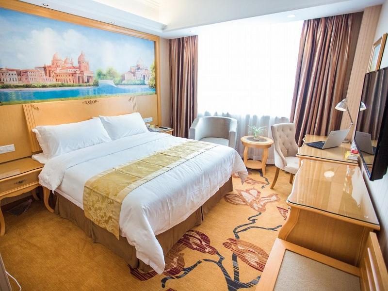 Vienna Hotel Pingxiang Lvyin Square Ngoại thất bức ảnh